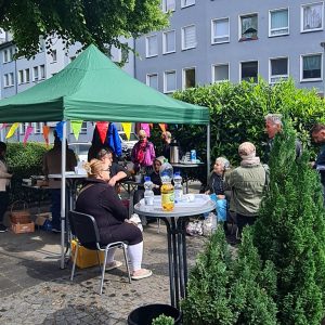 Umsonst-Flohmarkt auf dem Mikroplatz